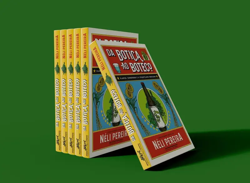 Pilha do livro Da Botica ao Boteco, lombadas amarelas